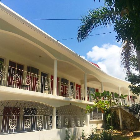 African Symbol Guest House Montego Bay Extérieur photo