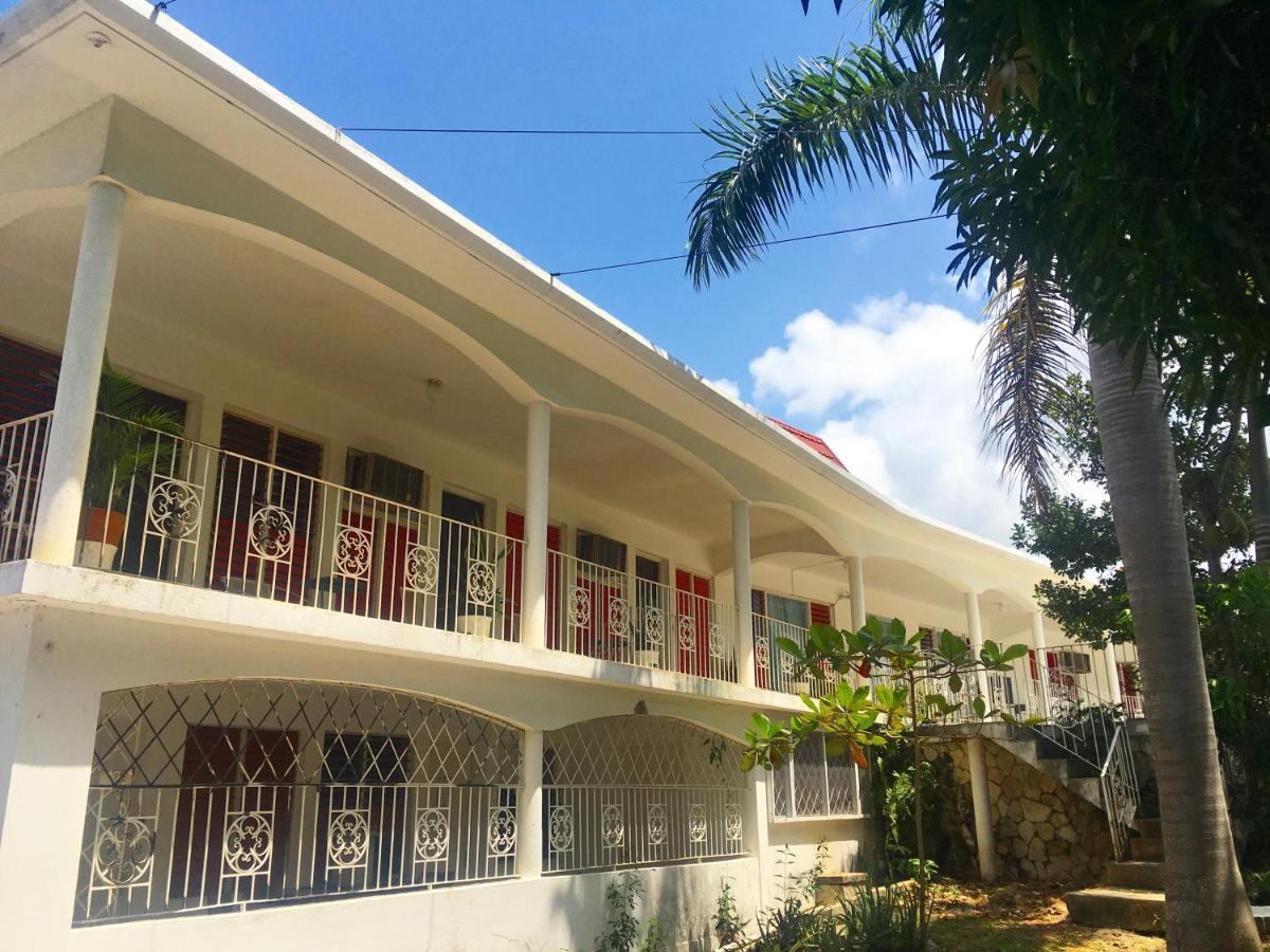 African Symbol Guest House Montego Bay Extérieur photo
