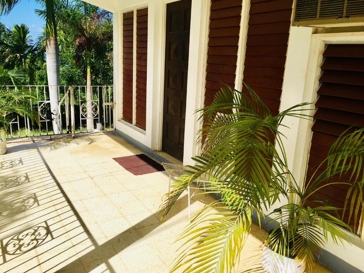 African Symbol Guest House Montego Bay Extérieur photo