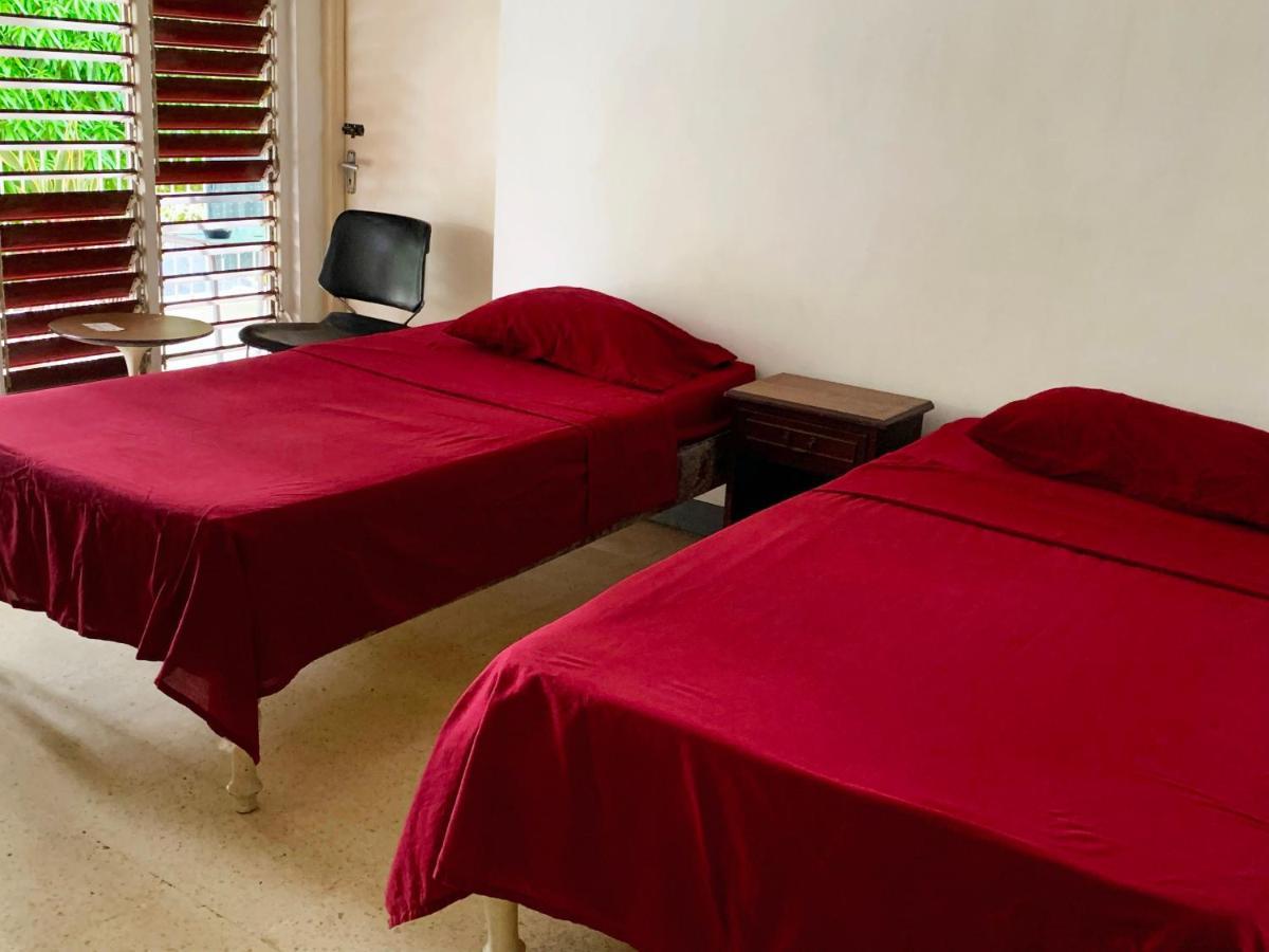 African Symbol Guest House Montego Bay Extérieur photo