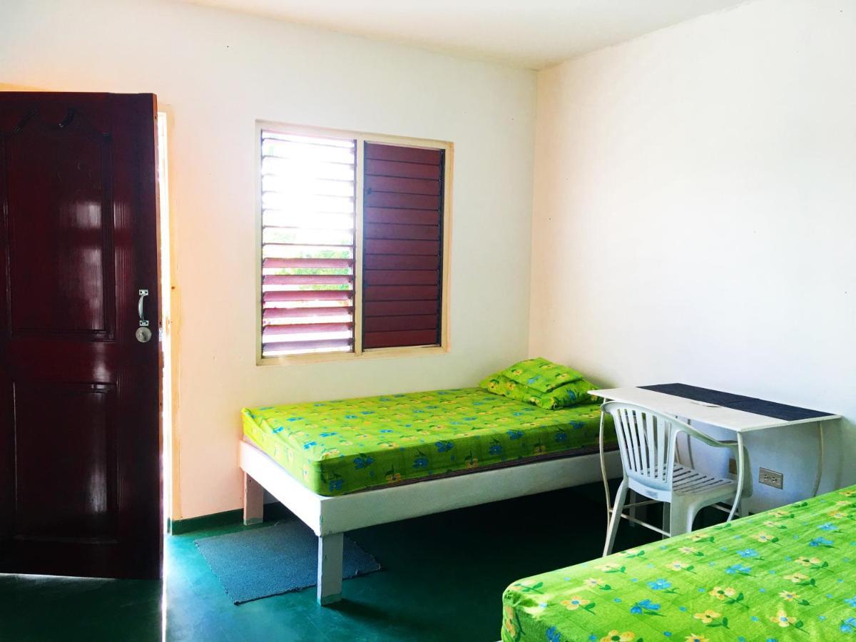 African Symbol Guest House Montego Bay Extérieur photo