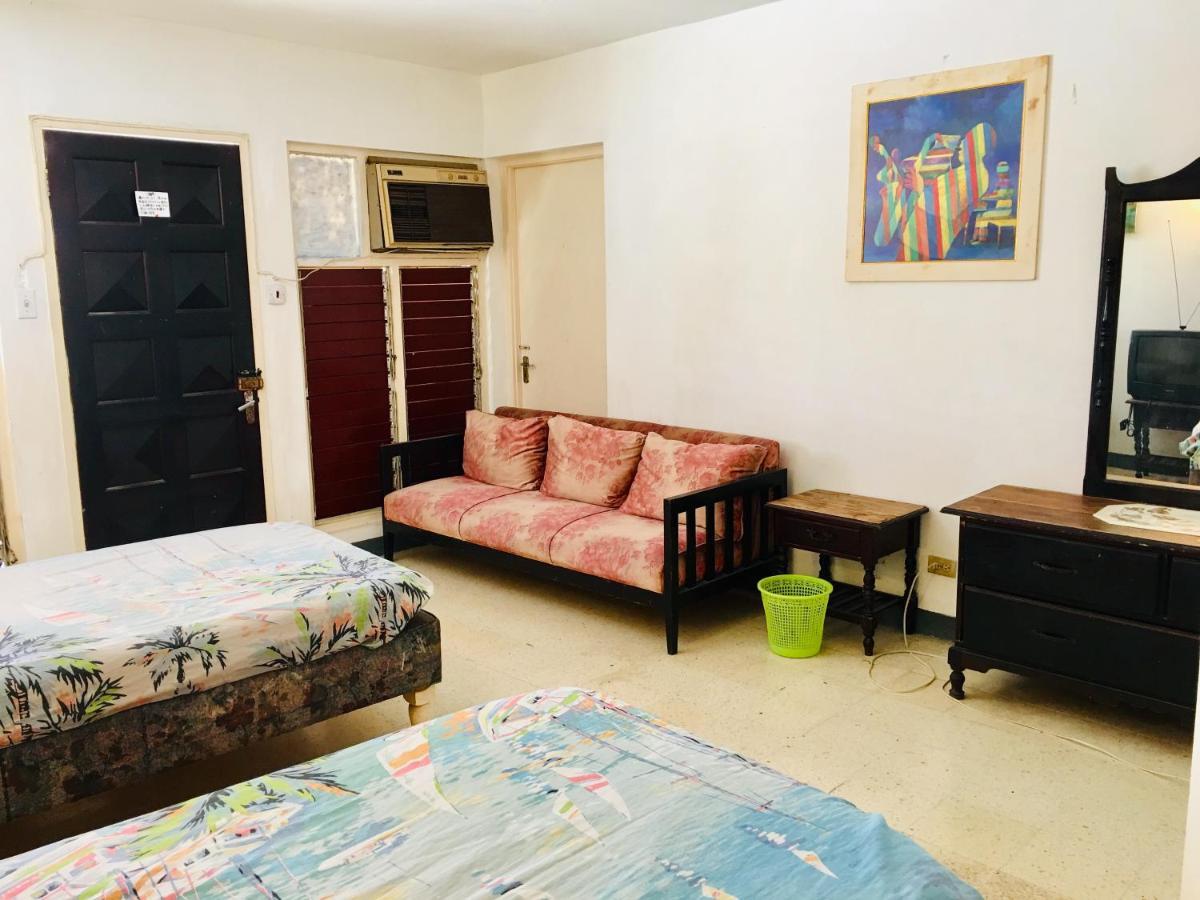 African Symbol Guest House Montego Bay Extérieur photo