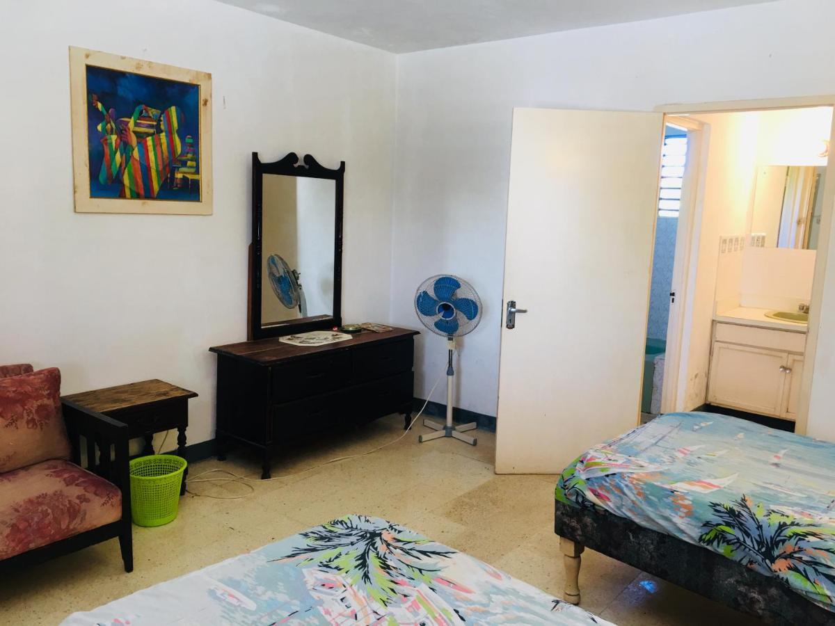 African Symbol Guest House Montego Bay Extérieur photo